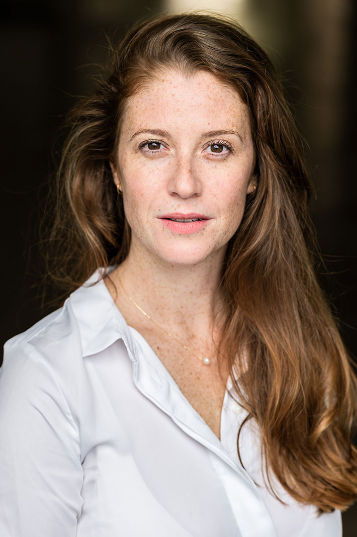 Book photo d'Oceane Bitaille fait à Marseille par ulrike monso